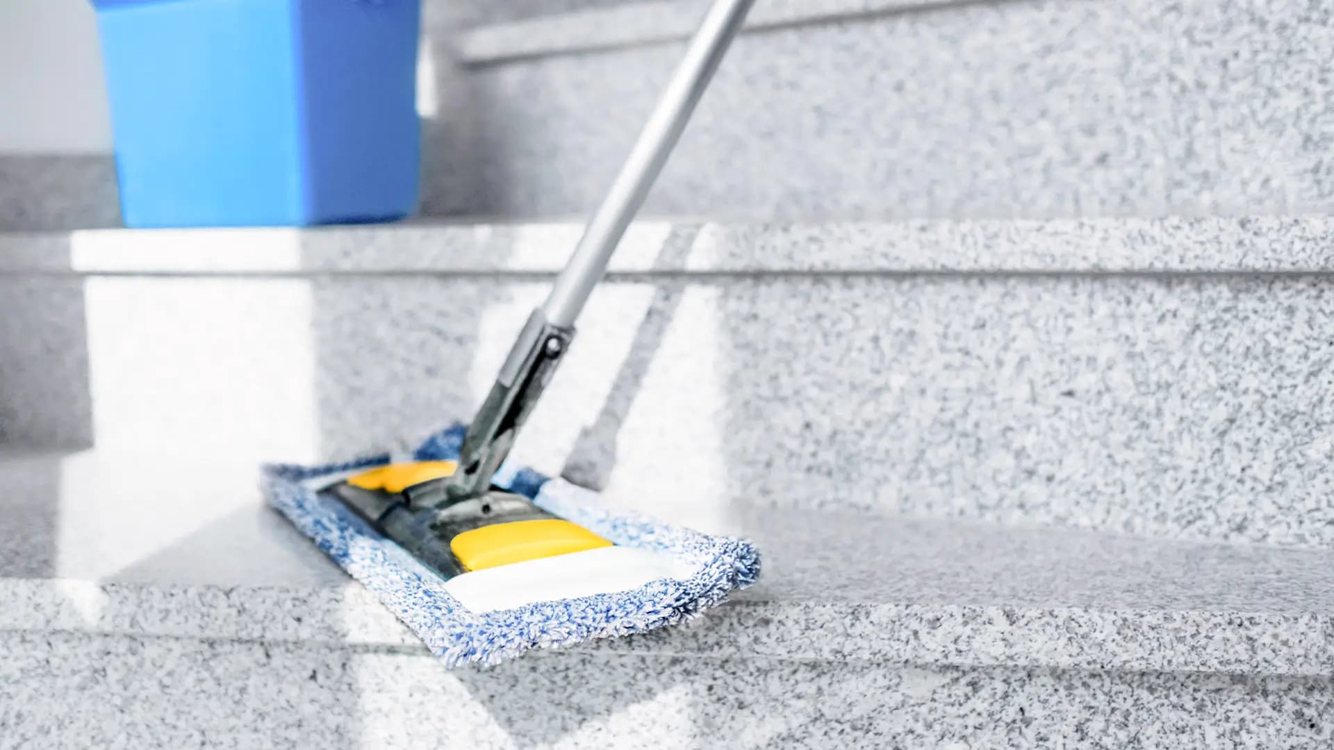 Treppenhausreinigung